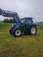 Trattore New Holland modello TS 135A - immagine 4