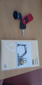 Escavatore VOLVO ECR88D - immagine 2