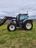 Trattore Valtra N124