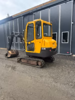 Miniescavatore Volvo EC20B - immagine 6